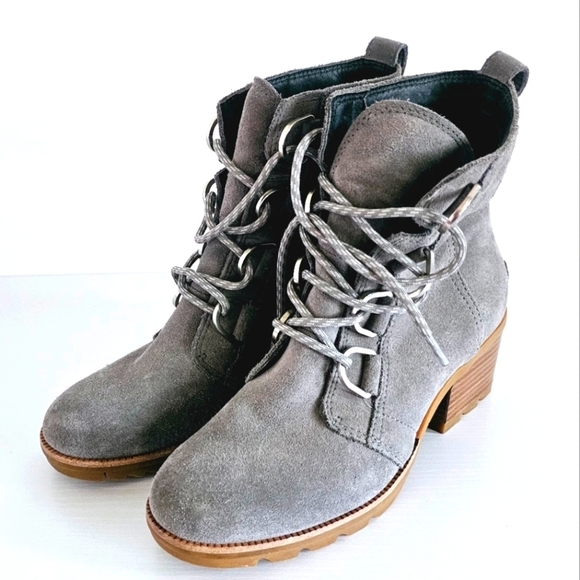 SOREL Women's Cate Lace Ankle Boot, Waterproof Leather Rain Boots Women's Size 8 - Picture 2 of 8